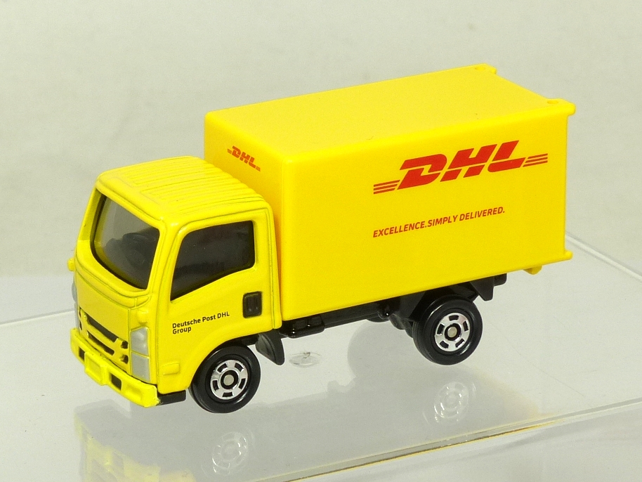 tomica-109-dhl-truck-2020-1