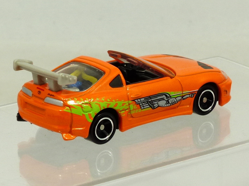 tomica-dream-148-toyota-supra-fast-and-furious-2